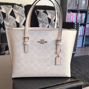 Coach Mollie Tote 25